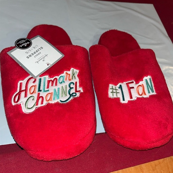 Hallmark Shoes - NEW HALLMARK Red slippers SIZE L/XL #1 FAN HALLMARK CHANNEL RED ADULT cozy gift